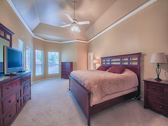 5th image of 15207 Antler Creek Dr