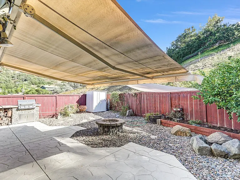 8177 Mission Vista Dr — Photo 28