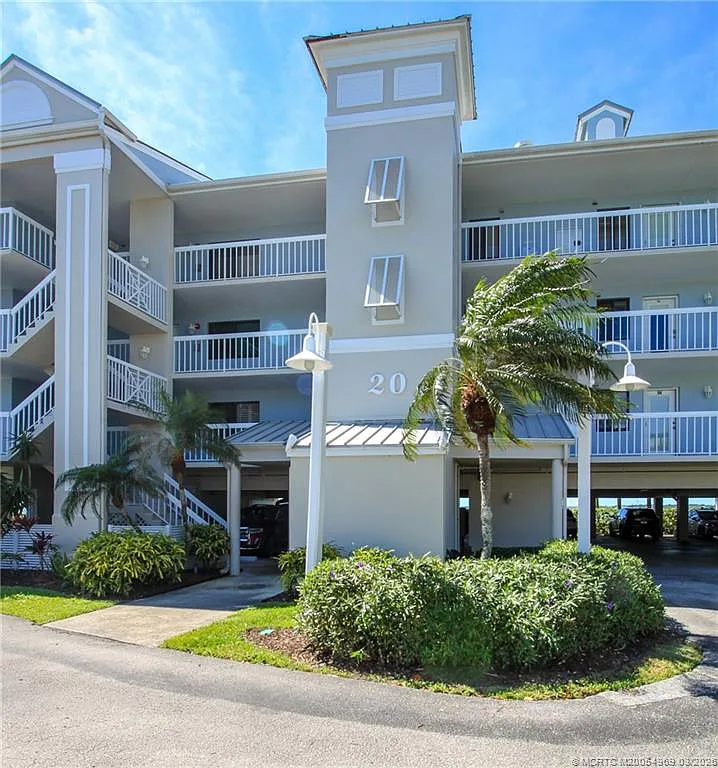 2 bed, 2.0 bath, 1306 sqft, $3,500 — Photo 3