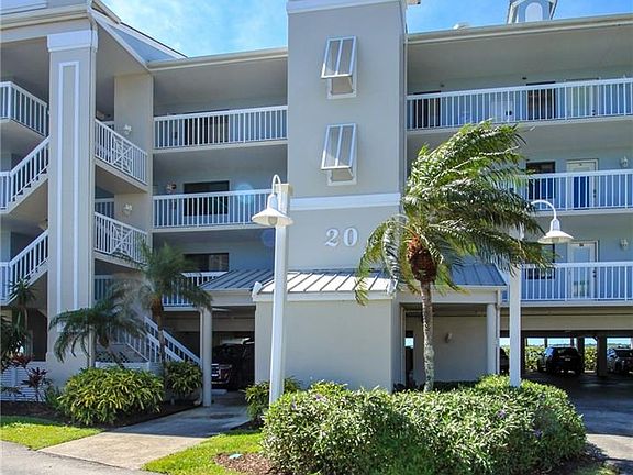 3rd image of 20 NE Plantation Rd APT 204