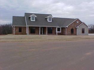 4708 Southcreek Rd, Moore, OK 73160