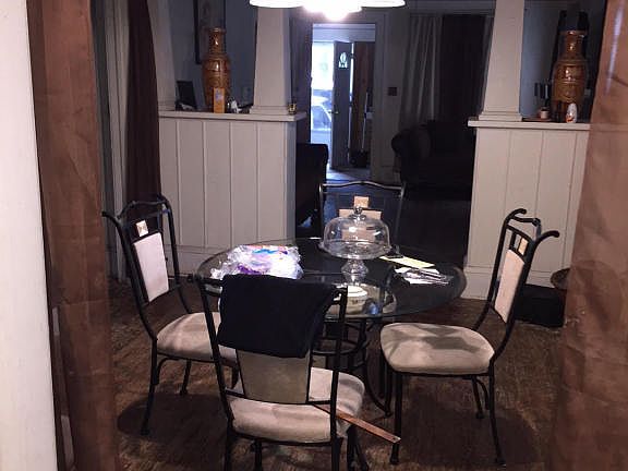 3rd image of 41 W 22nd St