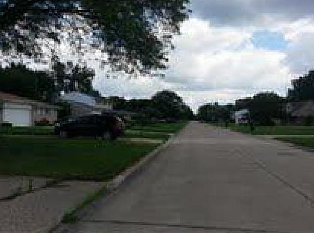 2nd image of 17580 Jeanette St