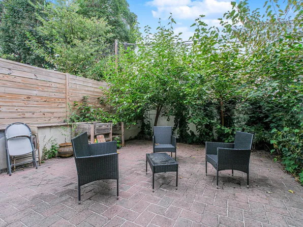 451 100th Street image 4 of 28