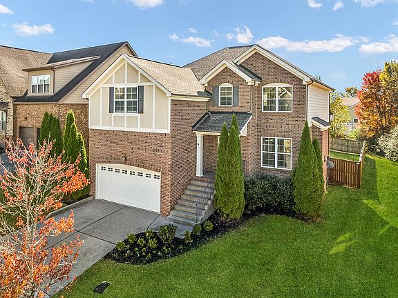 2nd image of 7628 Kemberton Dr E