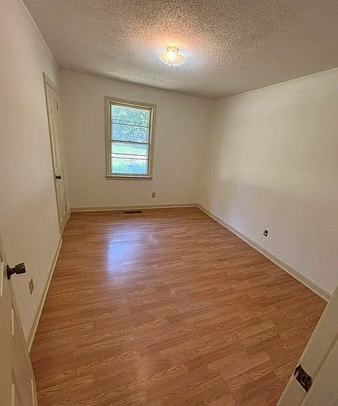 222 Cuttino Rd — Photo 9