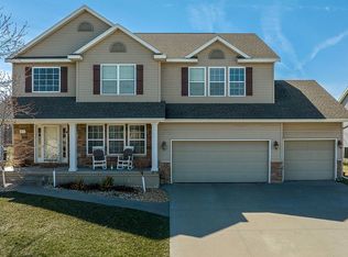 8313 Westfield Dr NE, Cedar Rapids, IA 52402