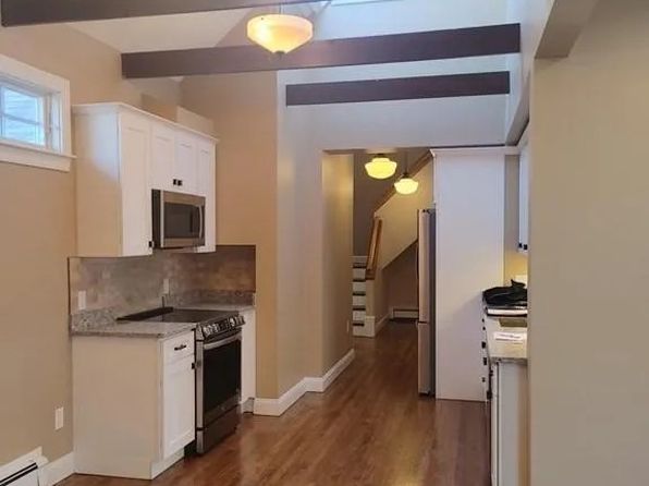 26-28 E Chestnut St, Sharon, MA 02067