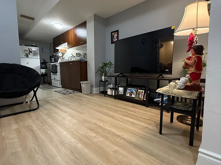 3304 Sunlight St #BASEMENT — Photo 18