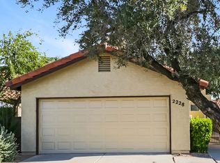 2228 E Flossmoor Ave, Mesa, AZ 85204