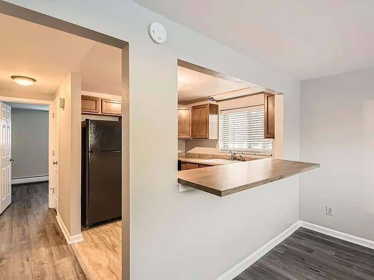 4725 S Acoma St — Photo 3