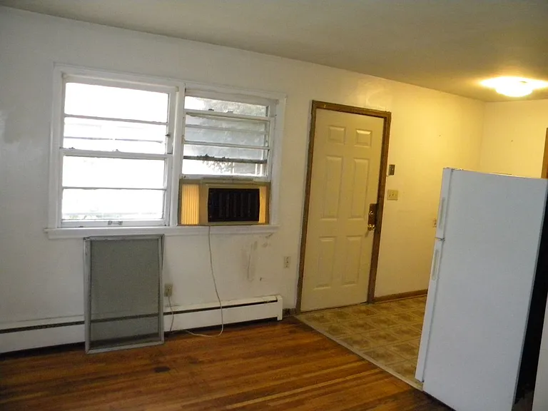 1846 Walnut St — Photo 11