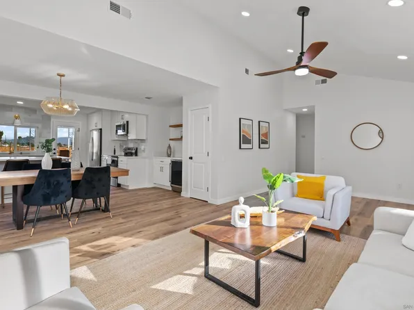 7913 Whelan Dr, San Diego, CA 92119