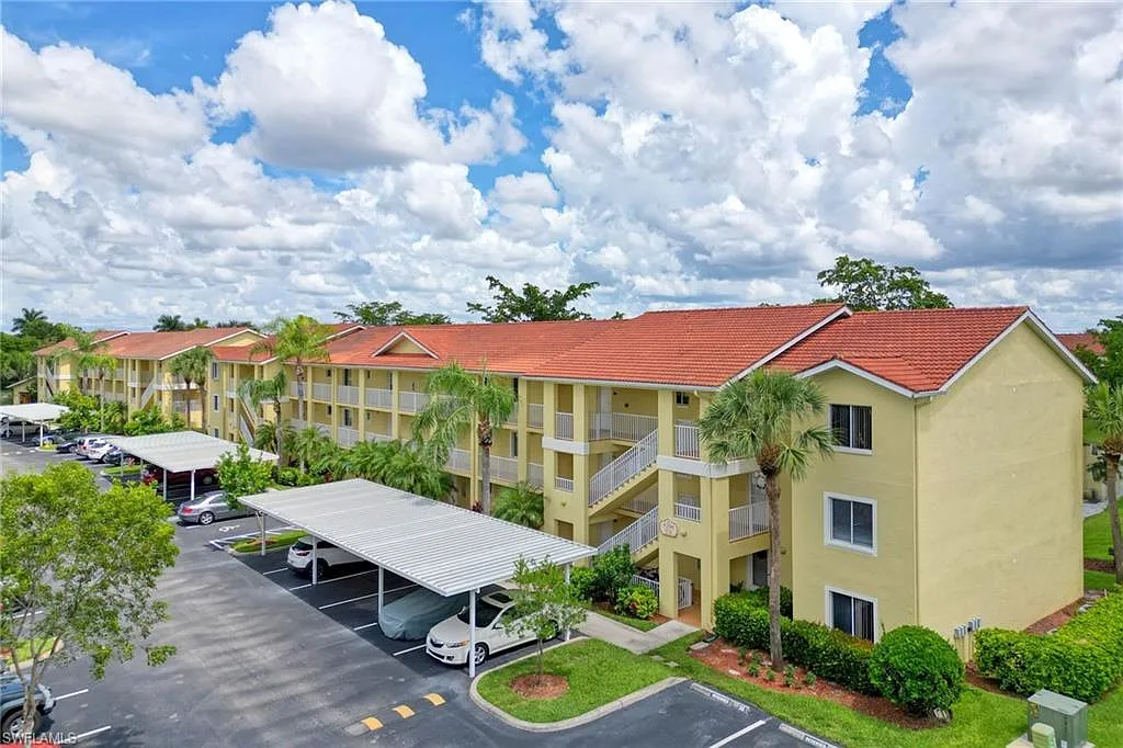 2 bed, 1.0 bath, 946 sqft, $1,850 — Photo 3