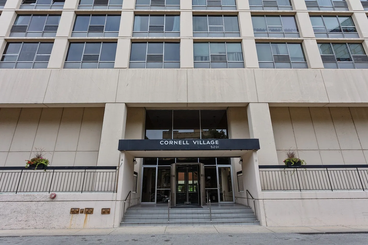 5201 S Cornell Ave APT 7A photo 1