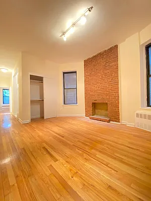 Rented by Bond New York | media 9