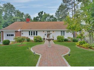 25 Durham Rd, White Plains, NY 10607