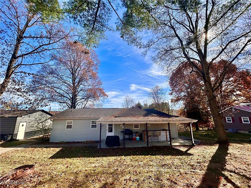 1st image of 46782 Lynn Dr