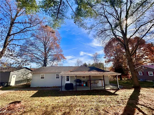 46782 Lynn Dr, Saint Clairsville, OH 43950