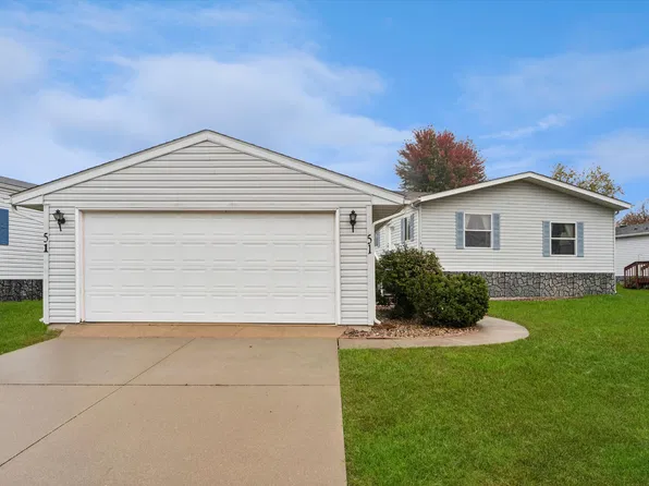 51 N Hawthorn Dr, Altoona, IA 50009