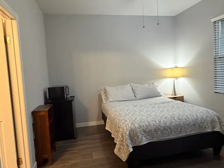 1408 Blairwood Ave — Photo 6