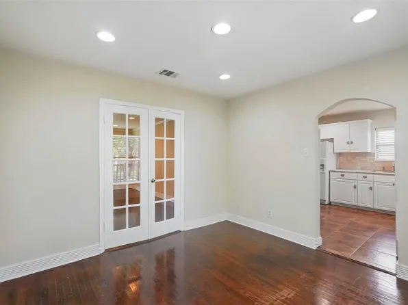 4702 Wateka Dr, Dallas, TX 75209