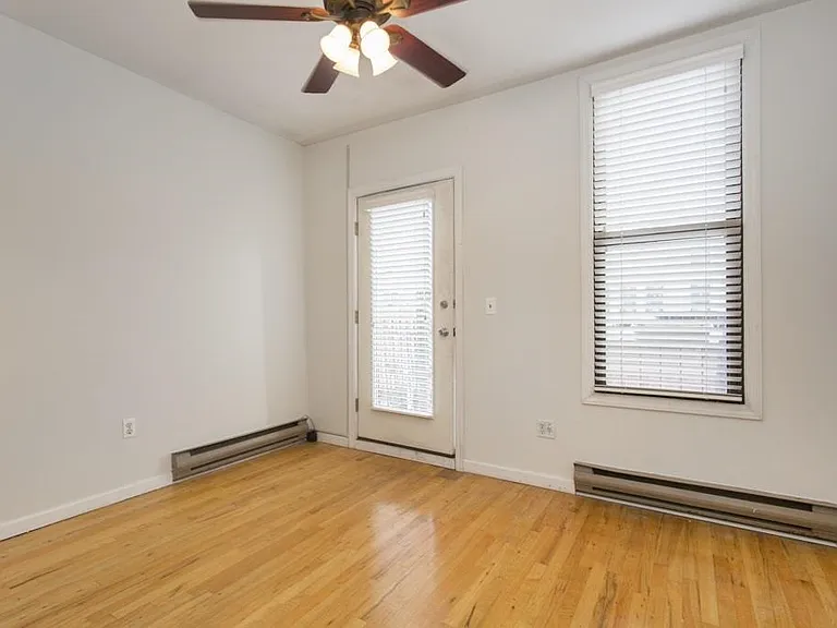 509 Monroe St #4R — Photo 7
