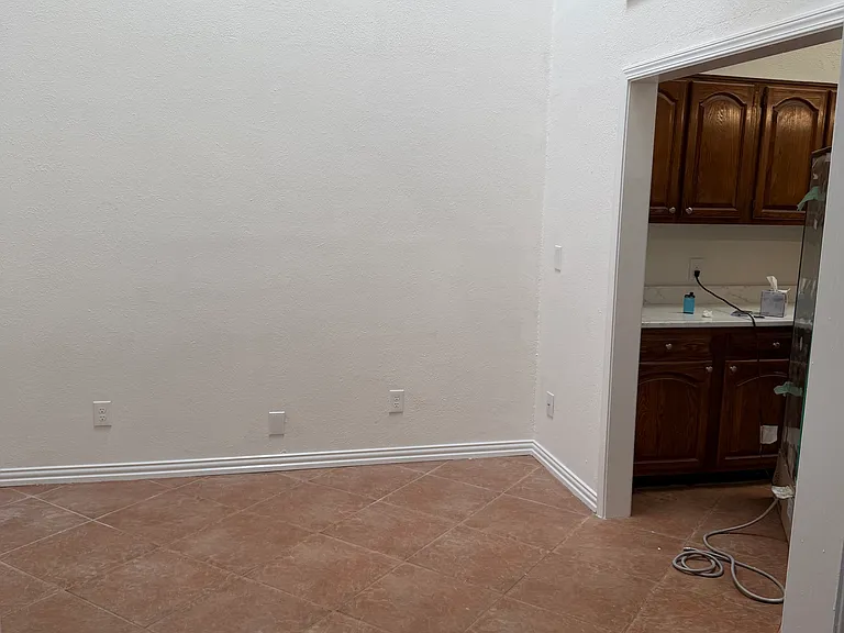 2525 Stanford Ct — Photo 13