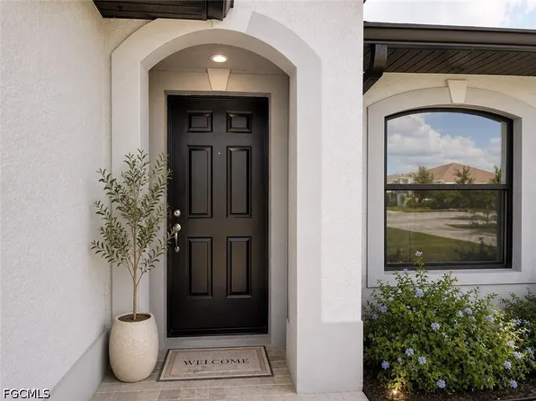 715 SE 24th Ave #715, Cape Coral, FL 33990