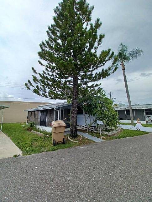 1st image of 14300 66th St N #117