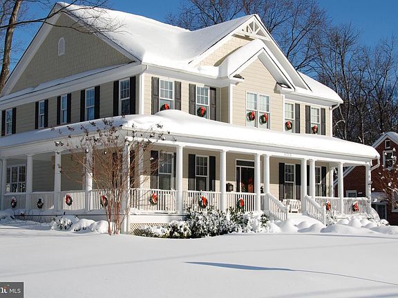 3rd image of 5715 Lone Oak Dr
