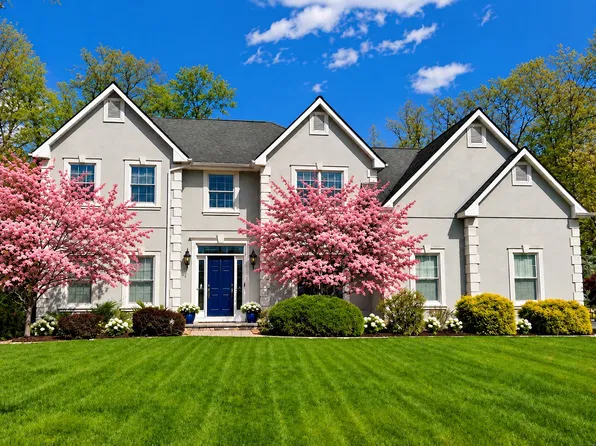 43 Greenwich Ave, Central Valley, NY 10917