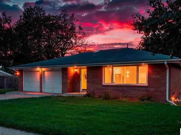 2031 N 64th St, Lincoln, NE 68505