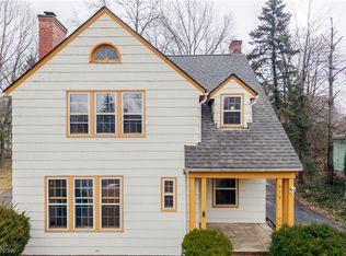 979 Oxford Rd, Cleveland Heights, OH 44121