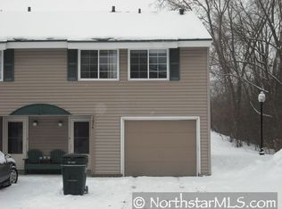 1636 River Bluff Ct, Saint Paul, MN 55121