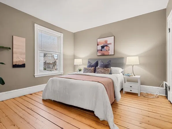 (undisclosed Address), Worcester, MA 01604