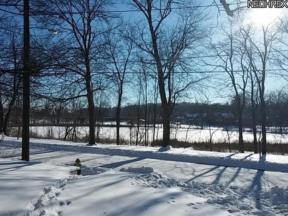 4th image of 519 Parkdale Dr