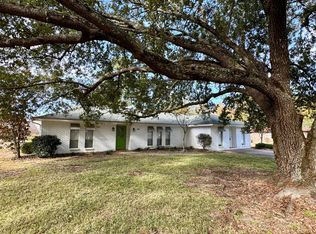 809 Hillendale Dr, Hattiesburg, MS 39402