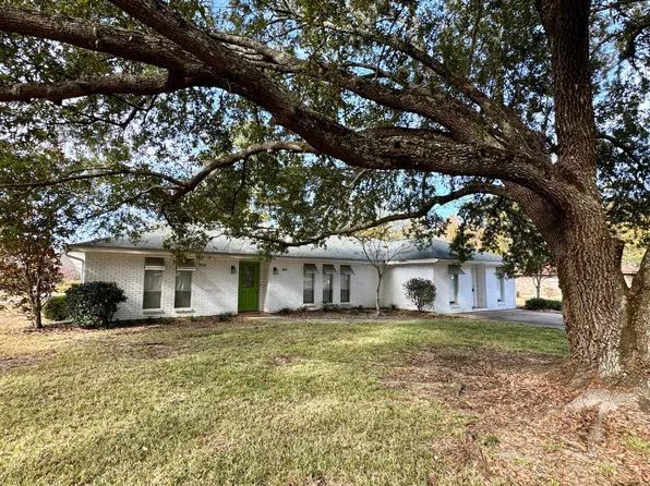 809 Hillendale Dr, Hattiesburg, MS 39402