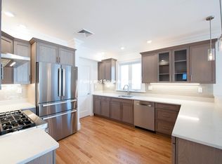 30 Union St #33, Watertown, MA 02472