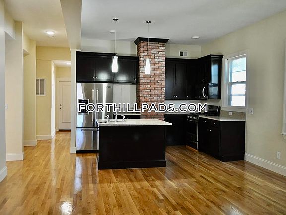 2nd image of 34 Juniper St