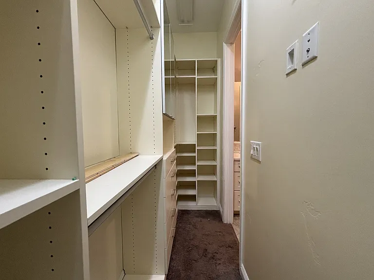 81 Navarra Canyon Ct — Photo 43
