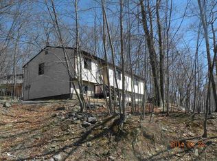 663 Edinburgh Rd, Bushkill, PA 18324