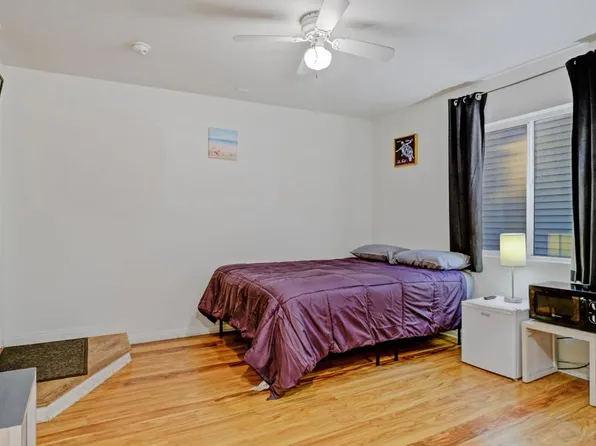 3715 Mission Blvd #11, San Diego, CA 92109