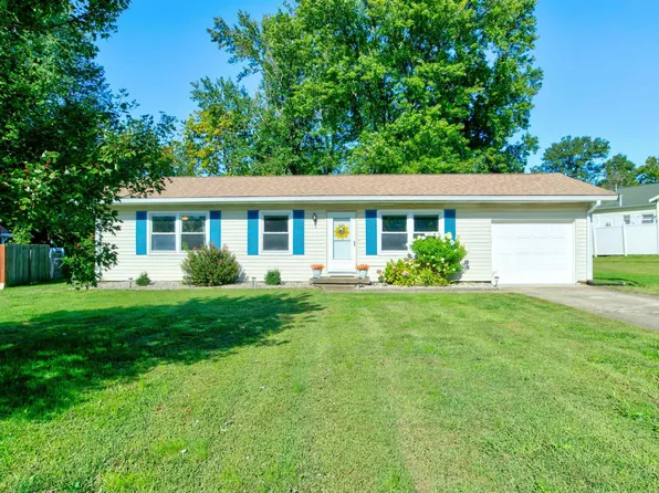 1721 Autumn Dr, Boonville, IN 47601
