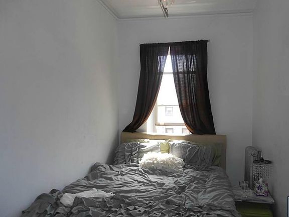3rd image of 25 W 126th St APT 7