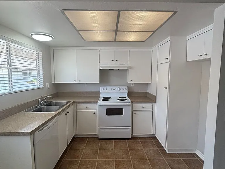 Beach Creek Resort Apartments — Photo 43