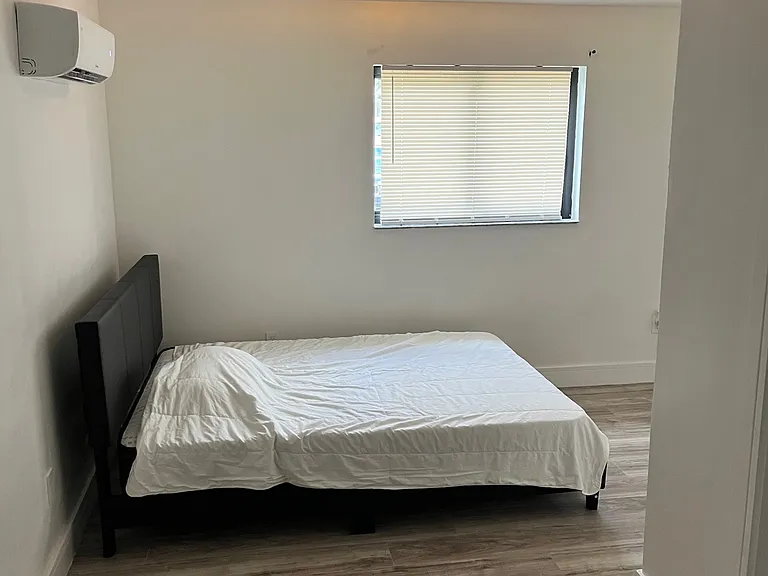 5000 SW 26th Ave — Photo 37