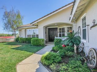 2406 Luelf Ct, Ramona, CA 92065