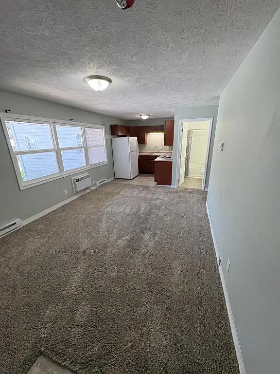 Building Photo - 418 W Webster St #10